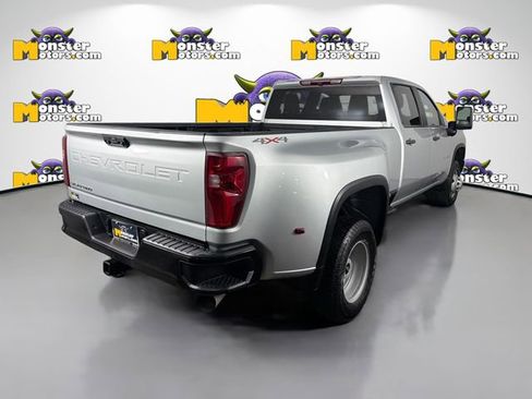 Used 2023 Chevrolet Silverado 3500 W/T w/ Gooseneck/5TH Wheel Package image 5