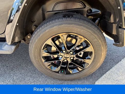 Used 2021 Jeep Wrangler Unlimited Sahara AWD/4WD image 14