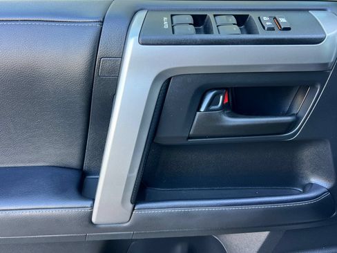Used 2023 Toyota 4Runner SR5 Premium w/ Moonroof Package AWD/4WD image 11
