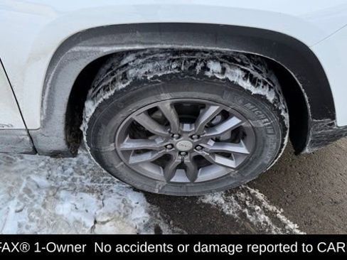 Used 2023 GMC Terrain SLT image 6