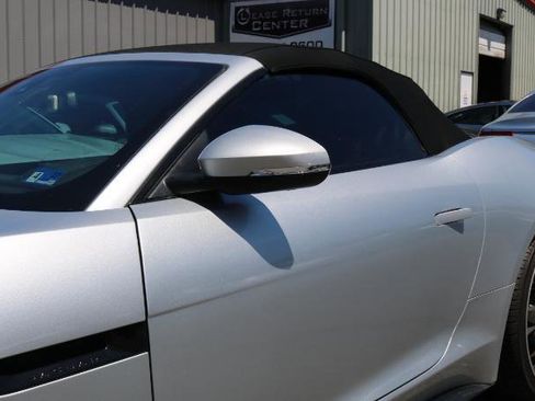 Used 2015 Jaguar F-TYPE S RWD image 4