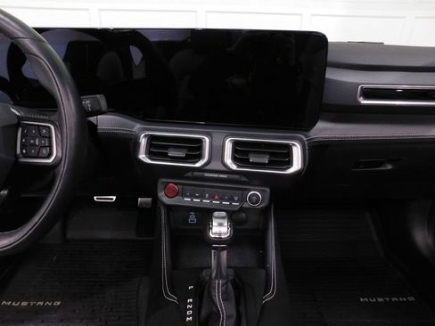 Used 2025 Ford Mustang GT Premium RWD image 60
