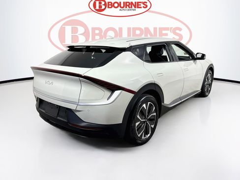 Used 2024 Kia EV6 Light AWD/4WD image 10