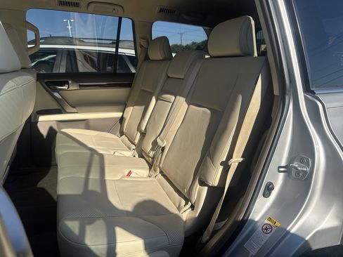 Used 2013 Lexus GX 460 w/ Comfort Plus Pkg AWD/4WD image 30