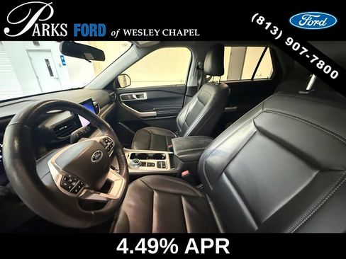 Used 2023 Ford Explorer XLT w/ Equipment Group 202A RWD image 7