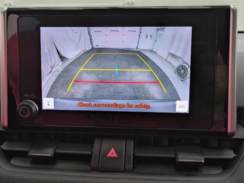 Used 2024 Toyota RAV4 XLE image 9