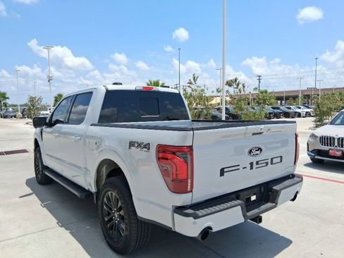 Used 2025 Ford F150 Lariat w/ Equipment Group 501A Mid AWD/4WD image 4