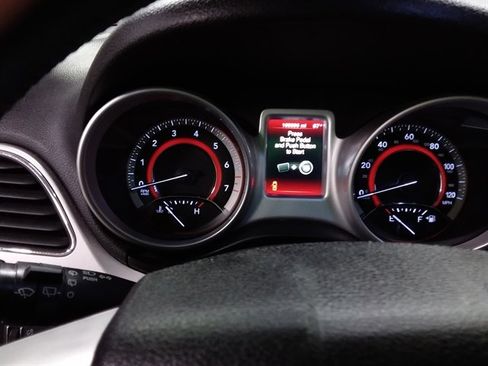 Used 2017 Dodge Journey SE w/ Flexible Seating Group image 12