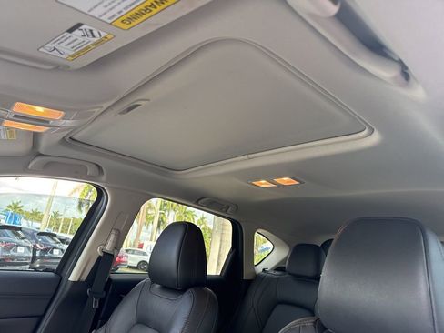 Used 2021 MAZDA CX-5 Touring w/ Touring Preferred SV Package image 17