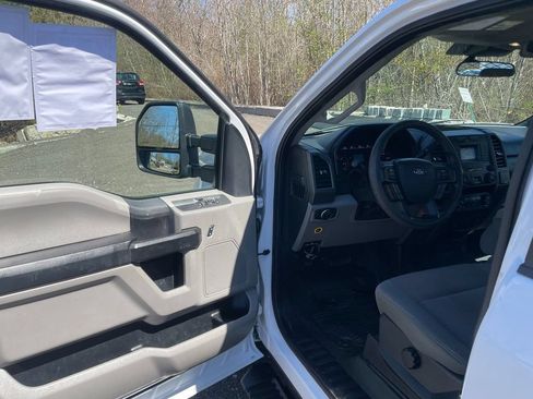 Used 2020 Ford F250 XL w/ Power Equipment Group RWD image 10