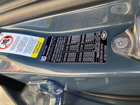 Used 2024 Land Rover Range Rover Evoque Dynamic SE image 18