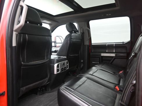 Used 2020 Ford F250 Lariat w/ Lariat Ultimate Package image 7