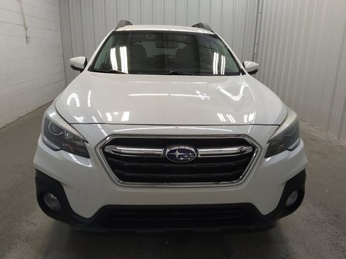 Used 2019 Subaru Outback 2.5i Limited AWD/4WD image 14