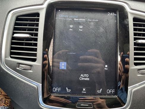 Used 2018 Volvo XC90 T5 Momentum AWD/4WD image 27