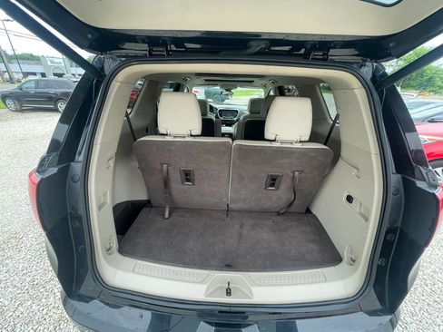 Used 2017 GMC Acadia Denali w/ Technology Package AWD/4WD image 28