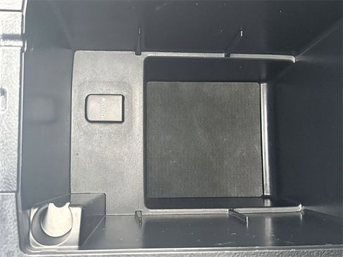 Used 2018 Toyota 4Runner SR5 Premium image 38