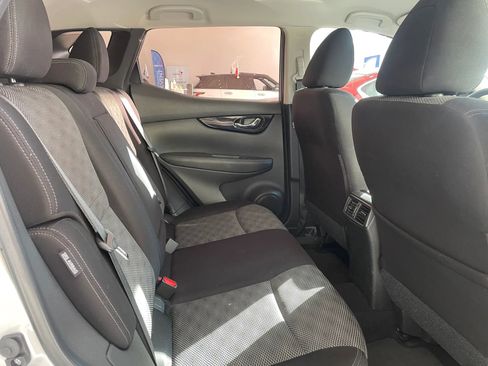 Used 2020 Nissan Rogue Sport SV AWD/4WD image 21