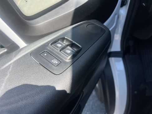 Used 2025 RAM ProMaster 2500 w/ U-Haul Equipment Group FWD image 14