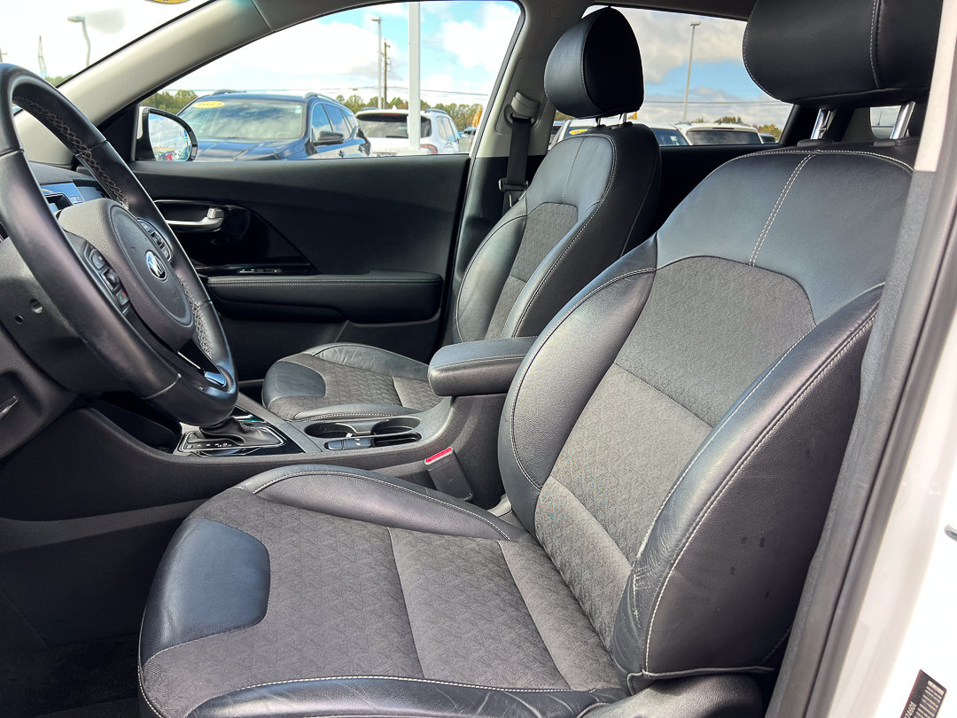 Used 2019 Kia Niro EX FWD image 16