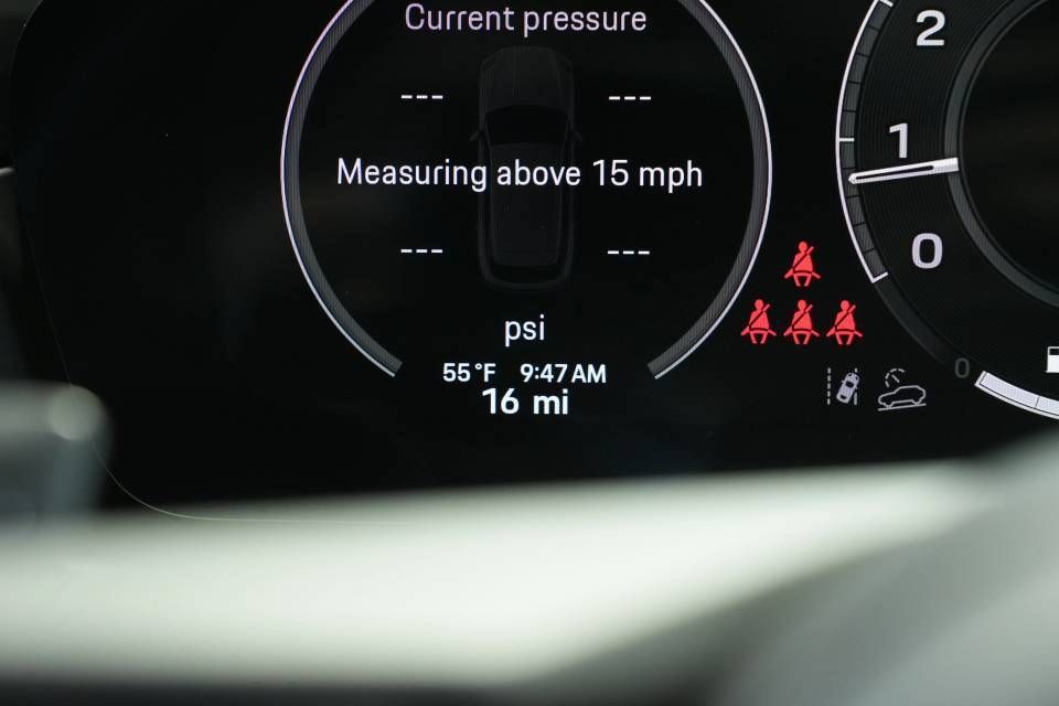 Certified 2026 Porsche Cayenne AWD/4WD image 15