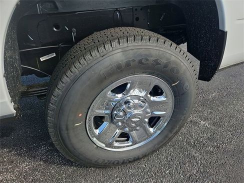 New 2024 RAM 3500 Tradesman w/ Chrome Appearance Group image 38