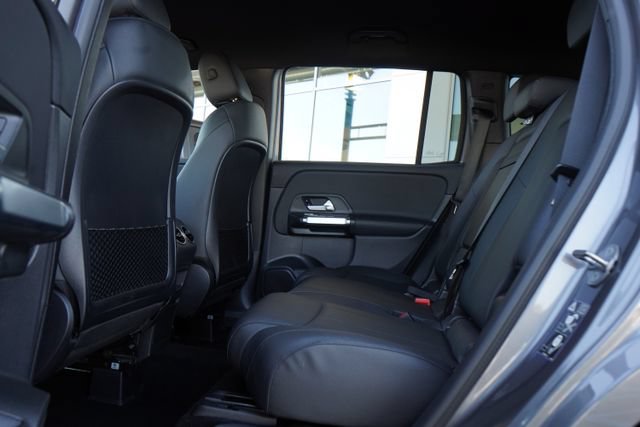 Used 2022 Mercedes-Benz GLB 250 image 28