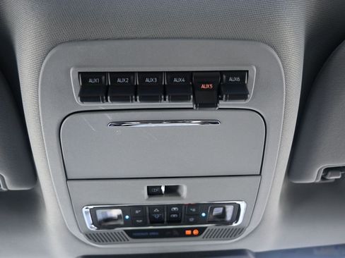 New 2026 Ford F250 Lariat w/ Black Appearance Package image 60