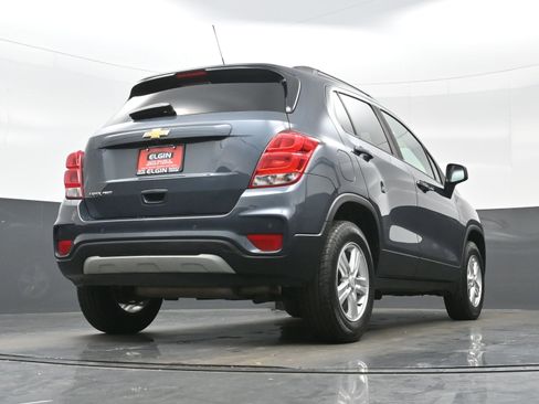 Used 2022 Chevrolet Trax LT w/ Driver Confidence Package AWD/4WD image 29