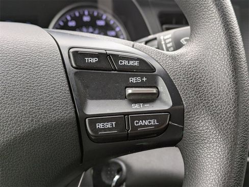 Used 2019 Hyundai Elantra SE w/ Cargo Package image 33