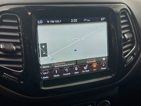 Used 2018 Jeep Compass Limited w/ Navigation Group image 19