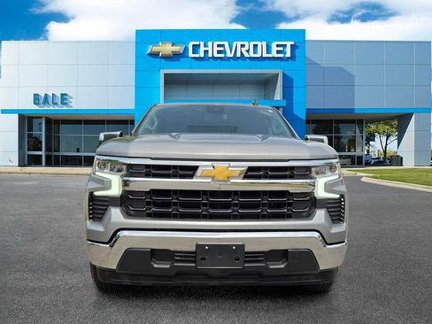 Used 2024 Chevrolet Silverado 1500 LT RWD image 8