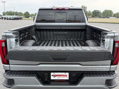 New 2026 GMC Sierra 2500 Denali w/ Denali Reserve Package image 10