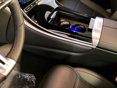 Certified 2026 Mercedes-Benz GLC 300 4MATIC image 17