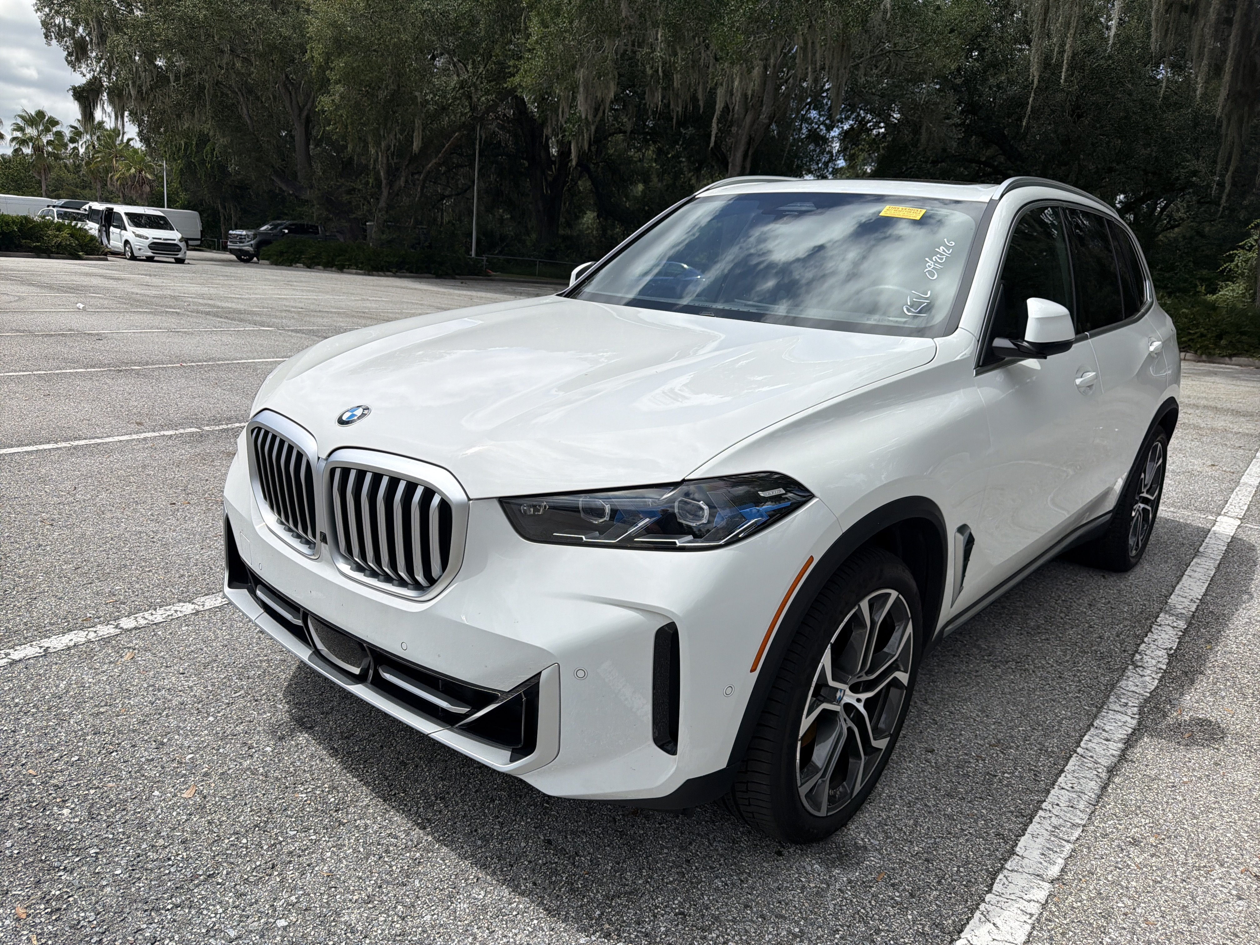 Certified 2026 BMW X5 xDrive40i w/ Premium Package AWD/4WD image 2