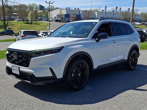 Used 2025 Honda CR-V Sport image 3