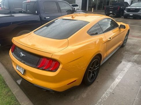 Used 2022 Ford Mustang Premium RWD image 3