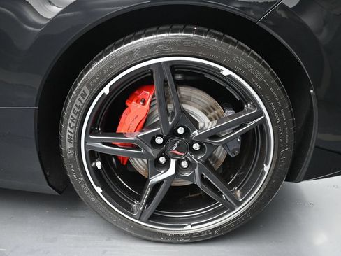 Used 2023 Chevrolet Corvette Stingray Premium Cpe w/ Z51 Performance Package RWD image 22