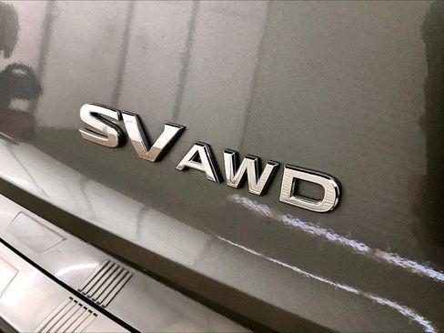 Used 2021 Nissan Rogue SV image 13