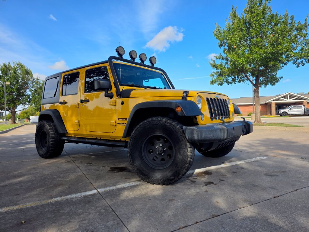 Used 2015 Jeep Wrangler Unlimited Sport w/ Quick Order Package 24S AWD/4WD image 8