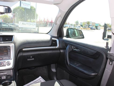 Used 2015 GMC Acadia SLE FWD image 25