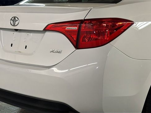 Used 2019 Toyota Corolla XSE image 8