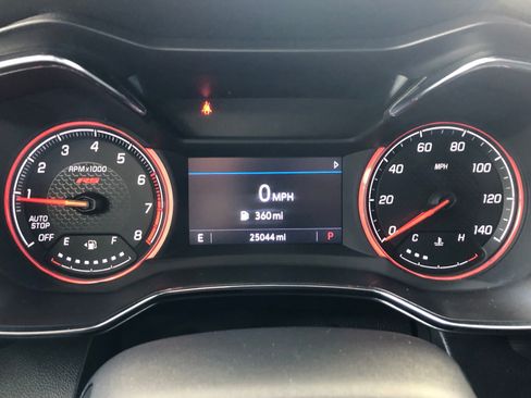 Used 2023 Chevrolet TrailBlazer RS w/ Technology Package FWD image 34