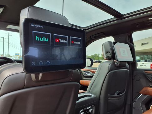 Used 2023 GMC Yukon XL Denali Ultimate AWD/4WD image 34