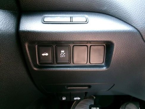 Used 2017 Nissan Altima 2.5 SR FWD image 19