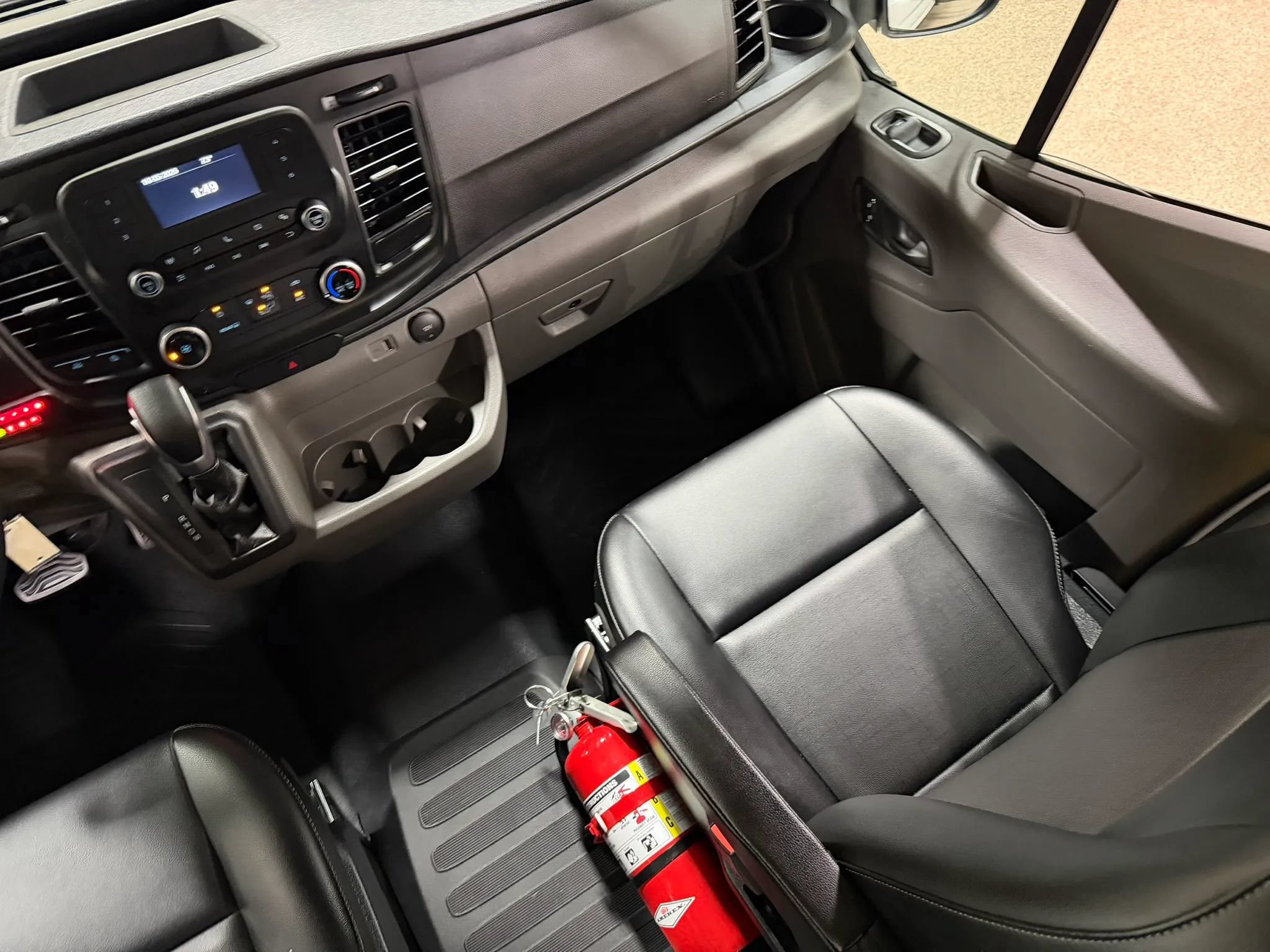 Used 2023 Ford Transit 350 XL RWD image 51