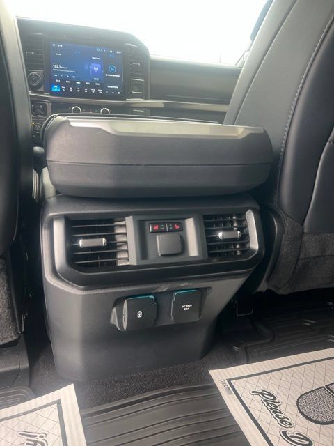 Used 2025 Ford F150 Raptor AWD/4WD image 17