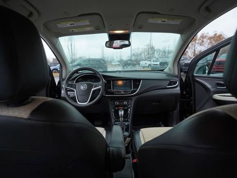 Used 2021 Buick Encore Preferred w/ Safety Package image 24