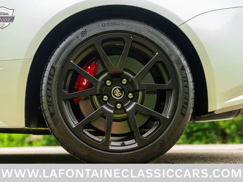 Used 2015 Cadillac CTS V RWD image 28