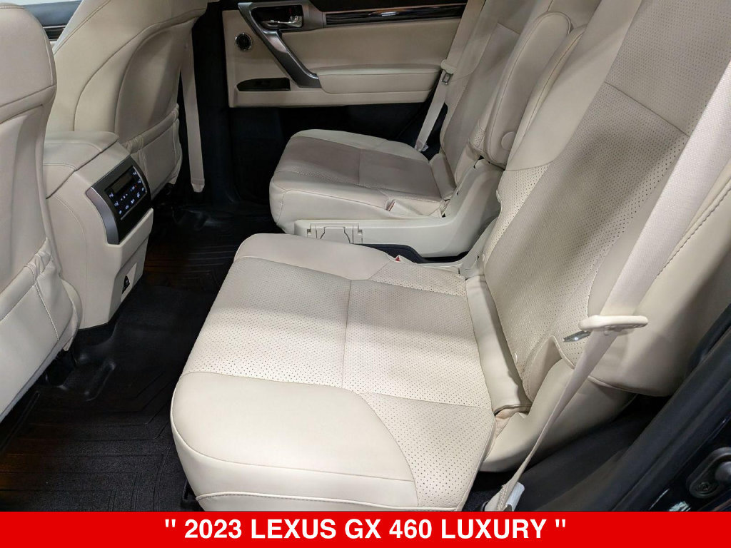 Used 2023 Lexus GX 460 Luxury w/ Sport Design Package AWD/4WD image 30