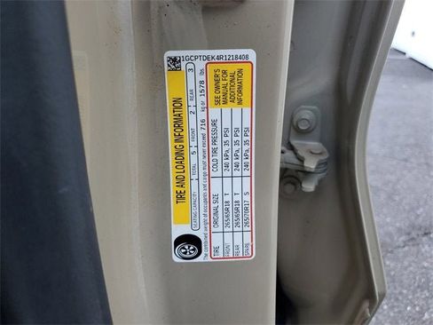 Used 2024 Chevrolet Colorado Z71 image 33